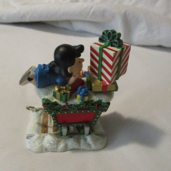 Peanuts The Danbury Mint Peanuts Christmas Train - Picture 5 of 11